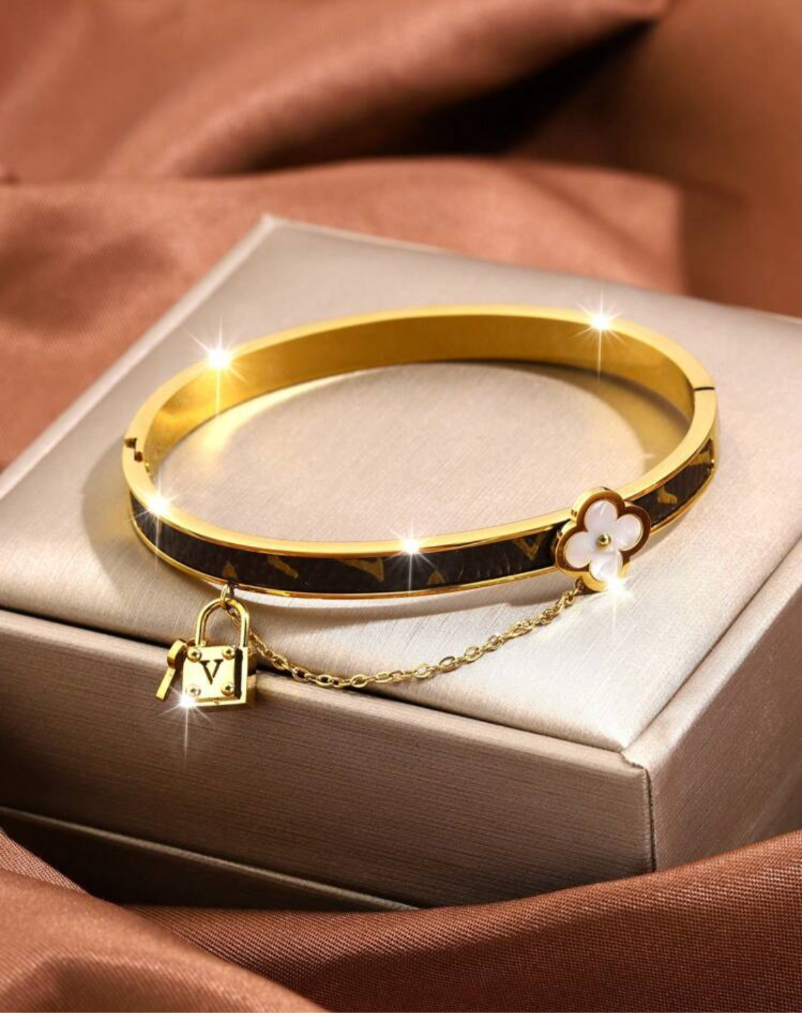 Stylish one size fits all BANGLES!! (Many options)