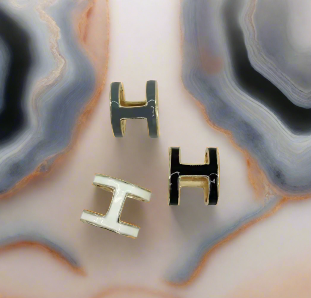 Scarf buckles