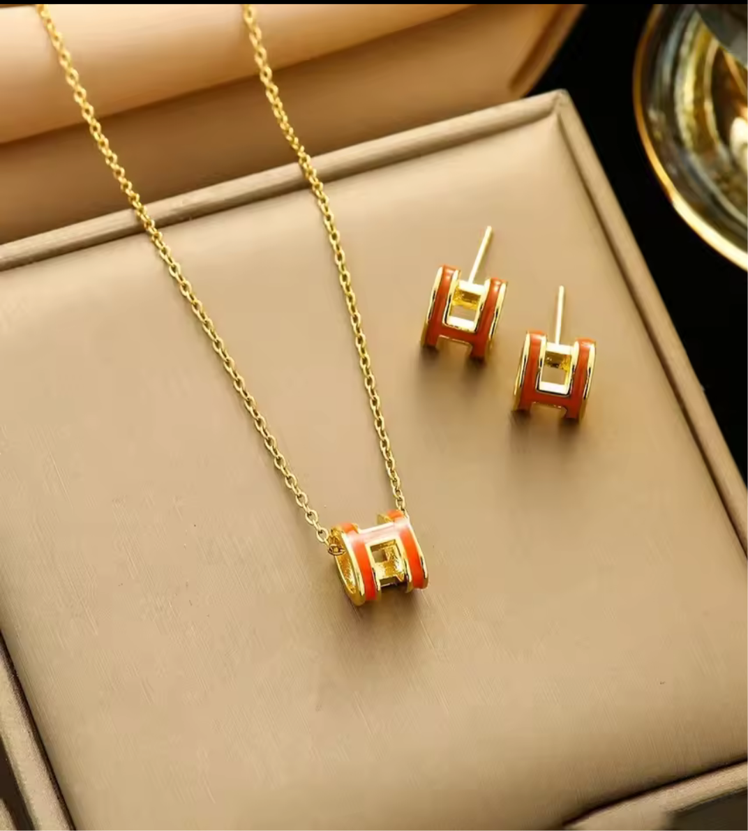 Bubble H chain necklaces