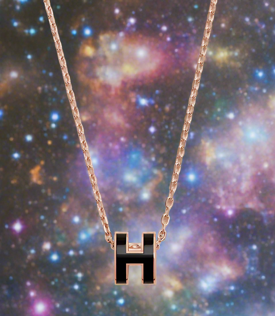 Bubble letter H pendant chain necklaces