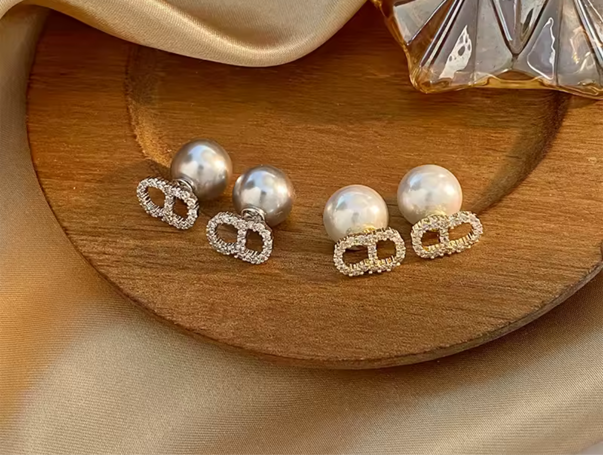 Dangling & pendant statement earrings