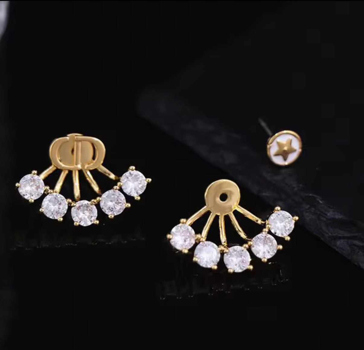 Dangling & pendant statement earrings