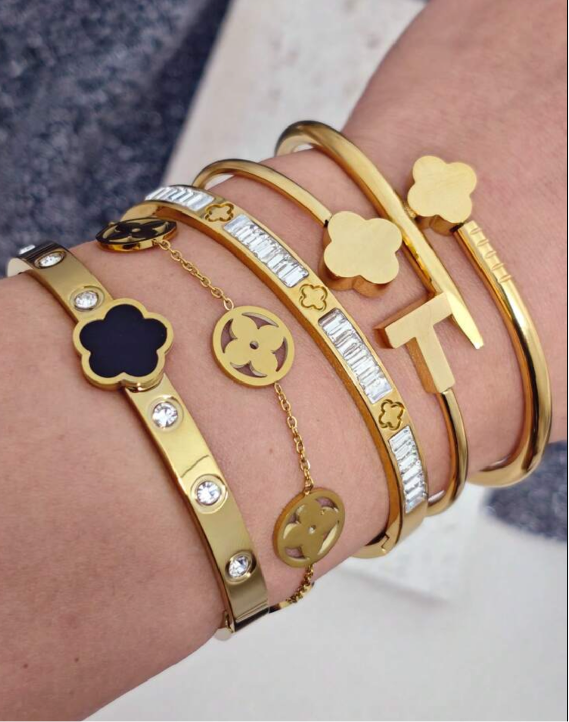 Stylish one size fits all BANGLES!! (Many options)