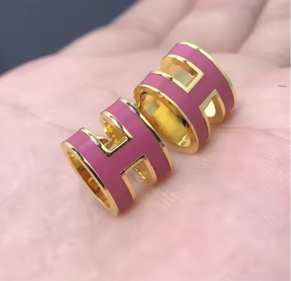 High quality bubble letter H Earrings
