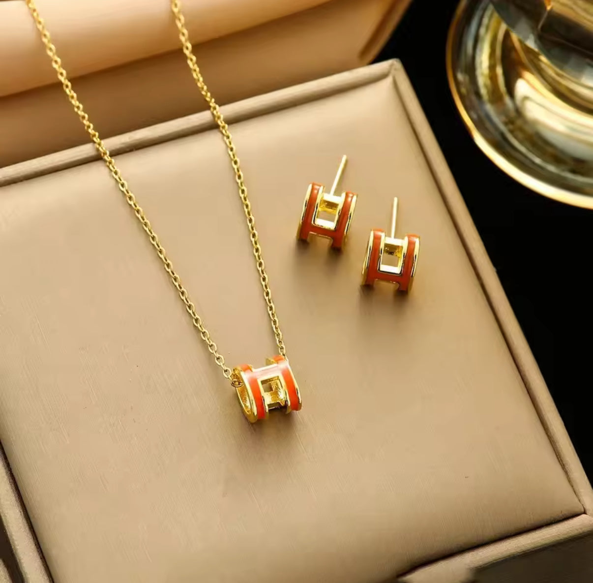 Bubble H chain necklaces
