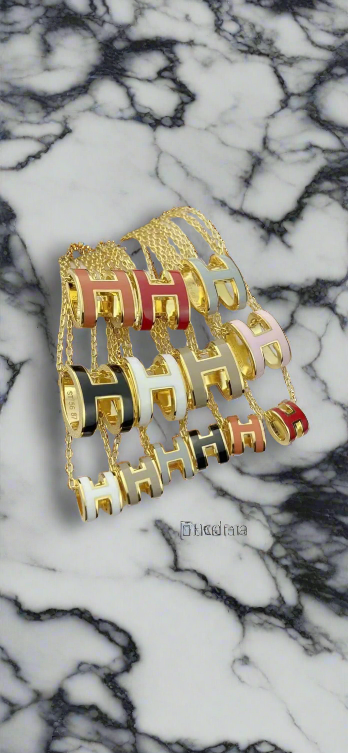 Scarf buckles