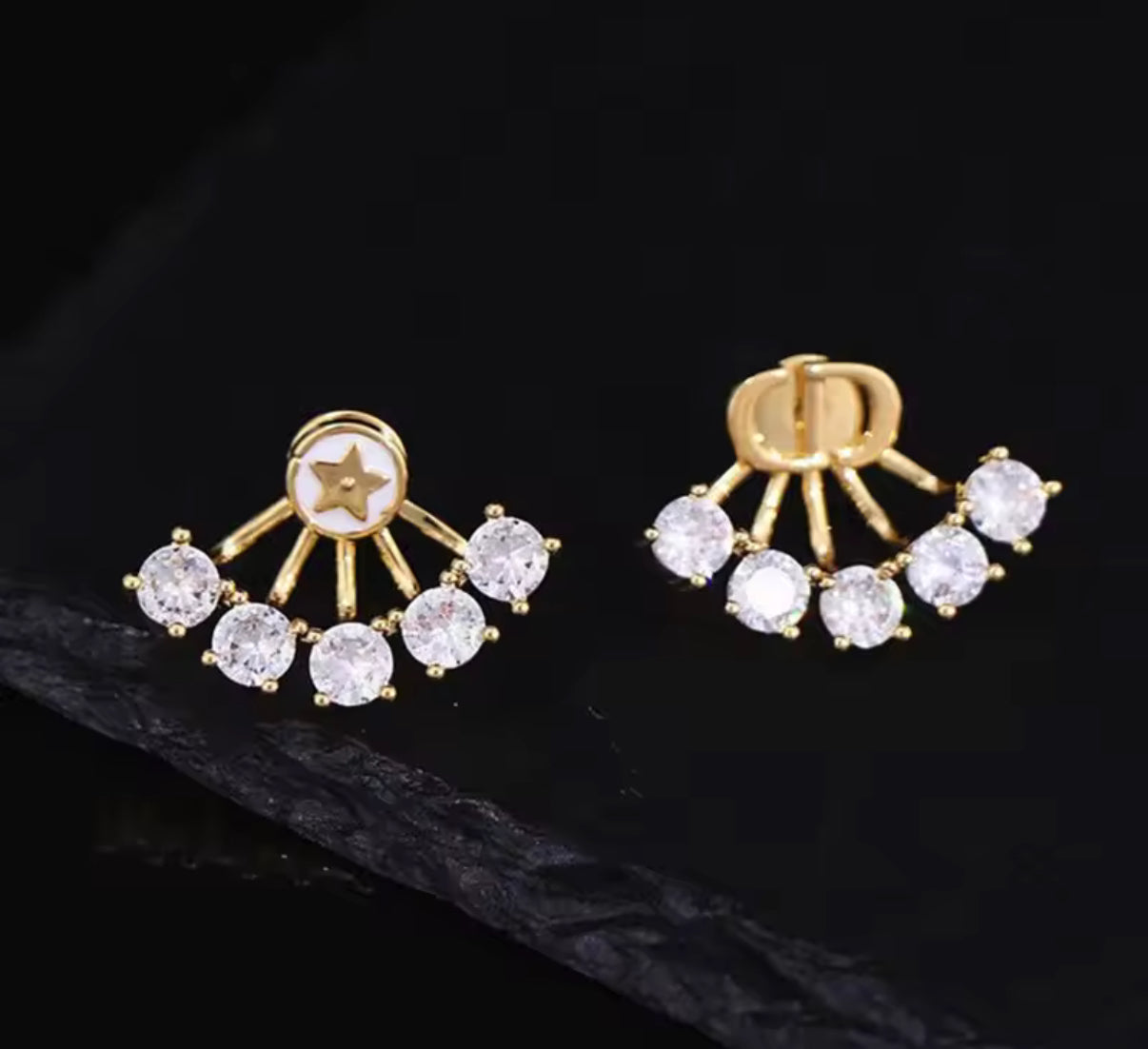 Dangling & pendant statement earrings