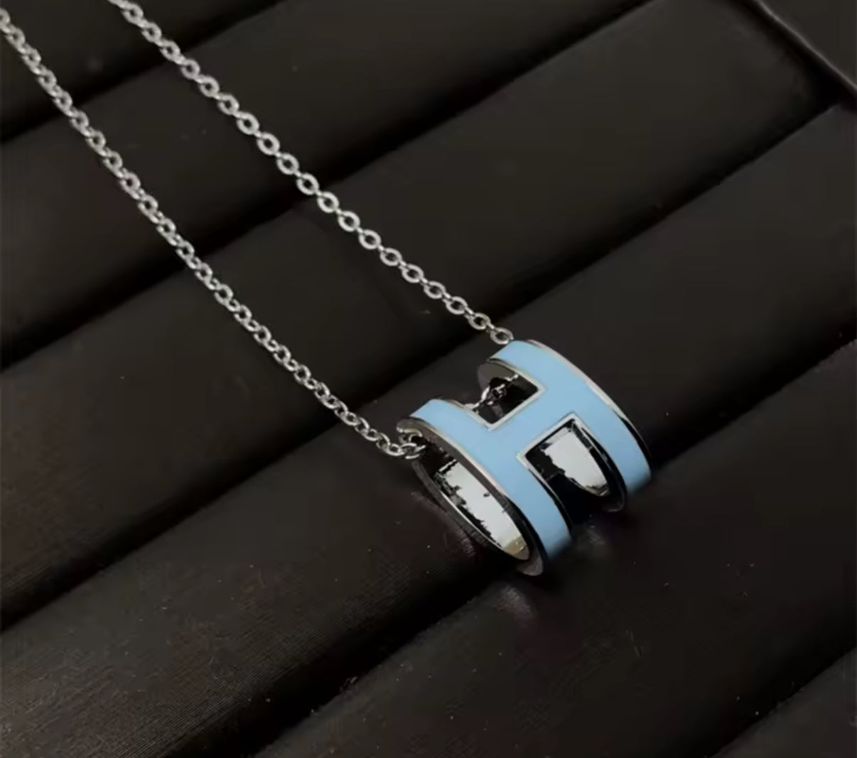 Bubble H chain necklaces