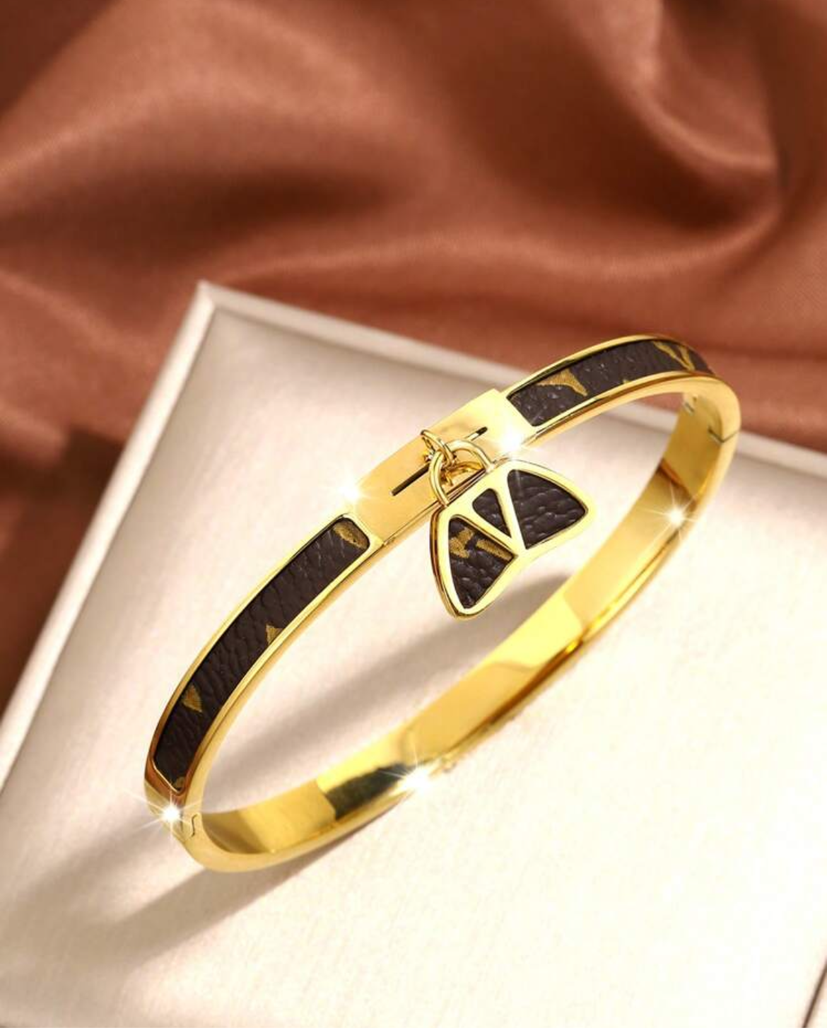 Stylish one size fits all BANGLES!! (Many options)