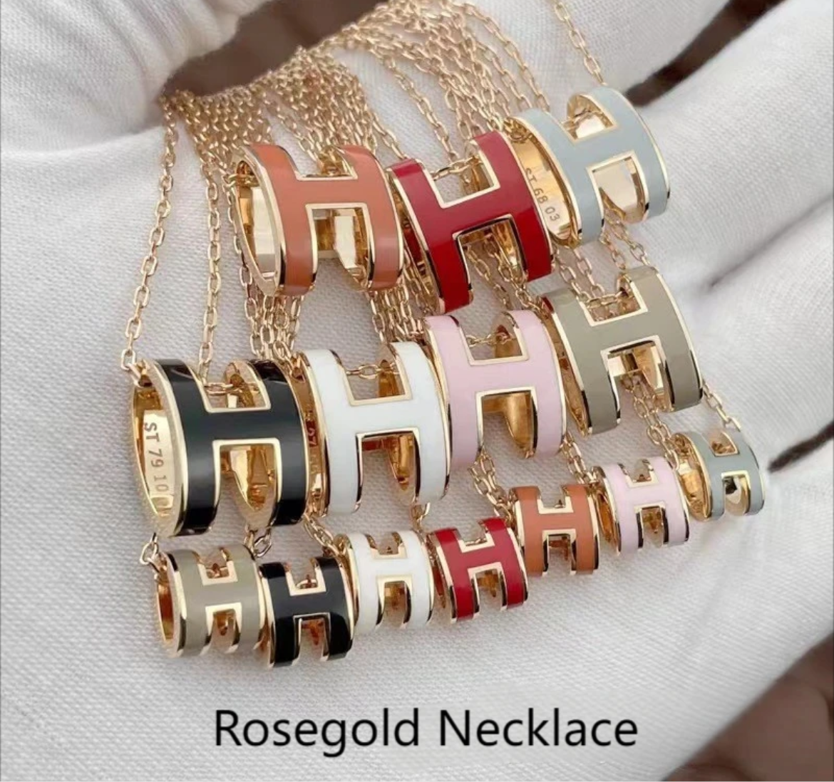 Scarf buckles