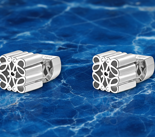 Assorted designer style earrings !!