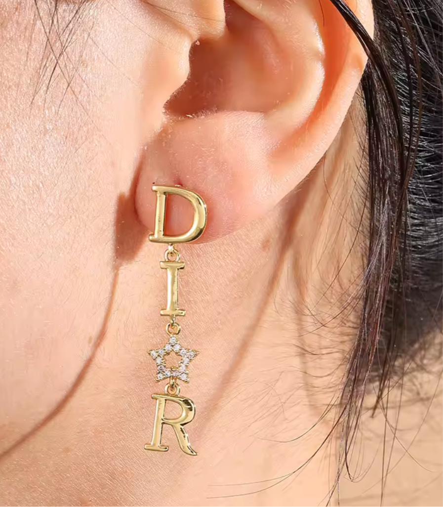 Dangling & pendant statement earrings