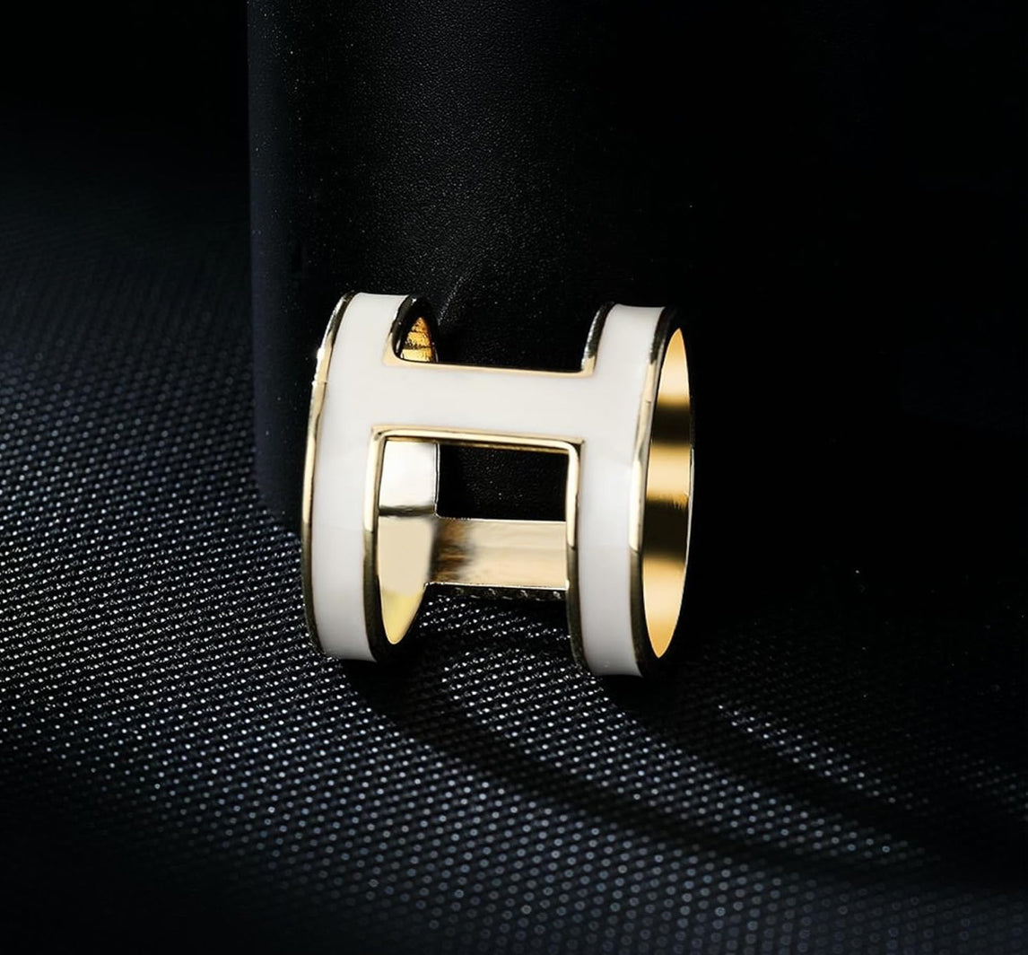 Scarf buckles