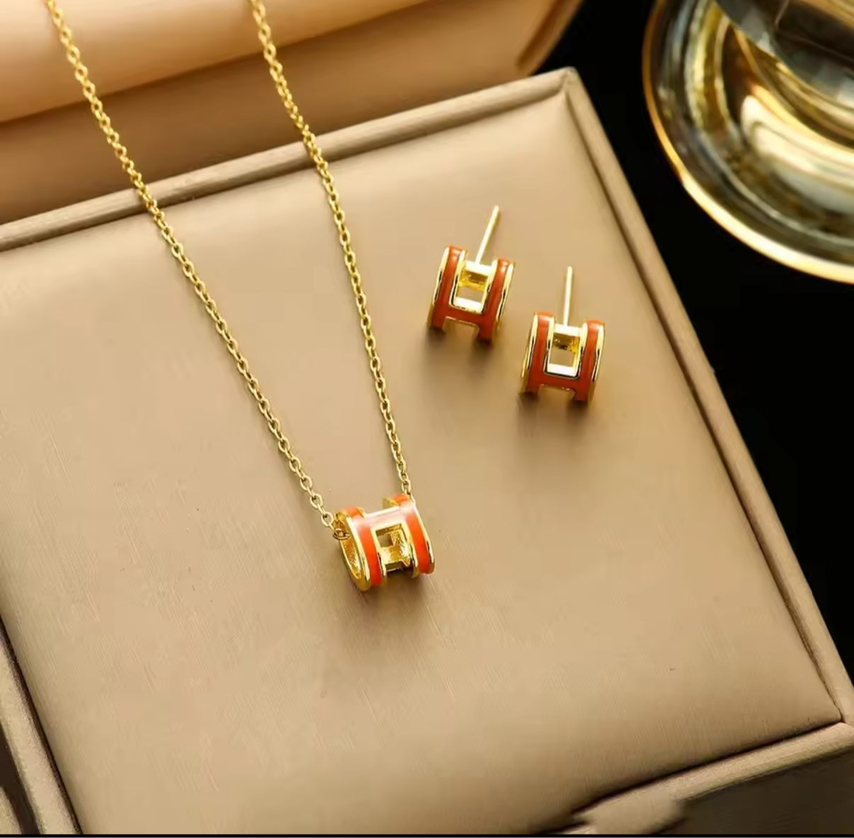 Bubble H chain necklaces