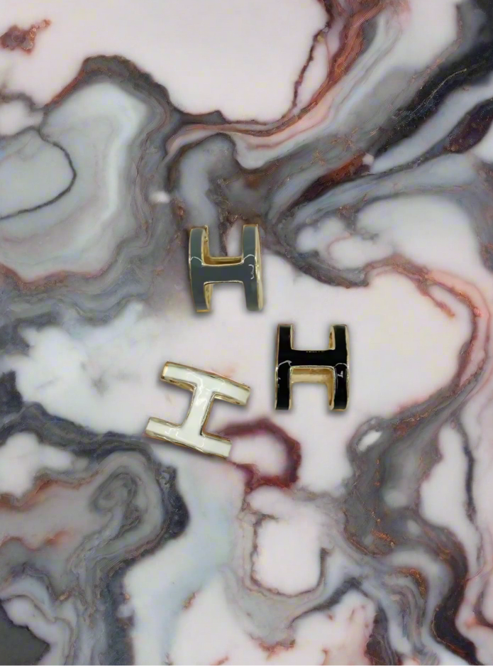 Scarf buckles