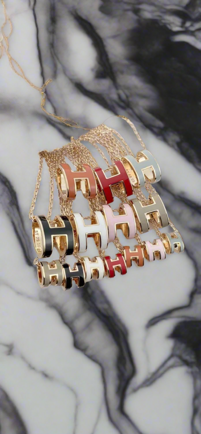 Scarf buckles