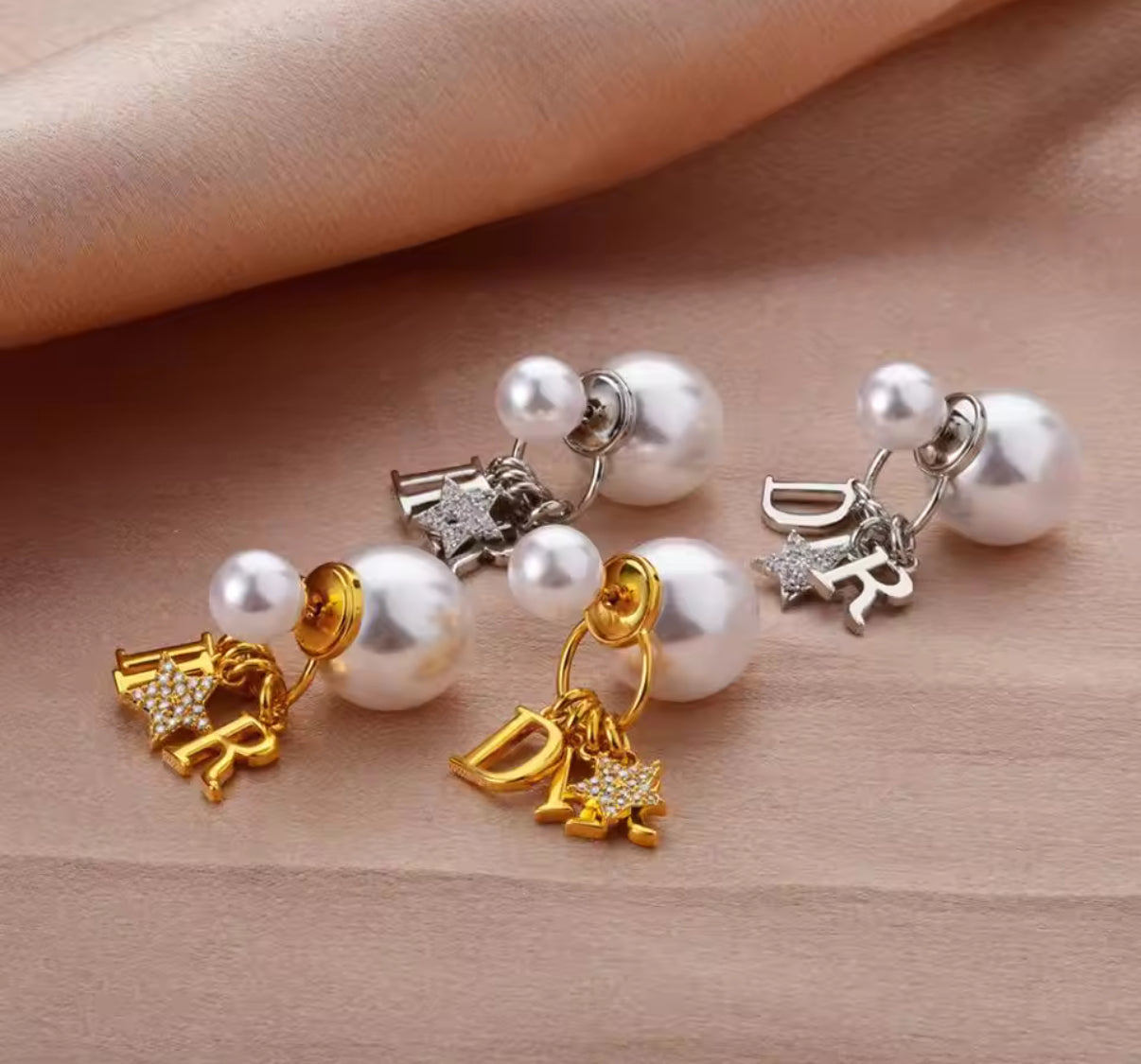 Dangling & pendant statement earrings