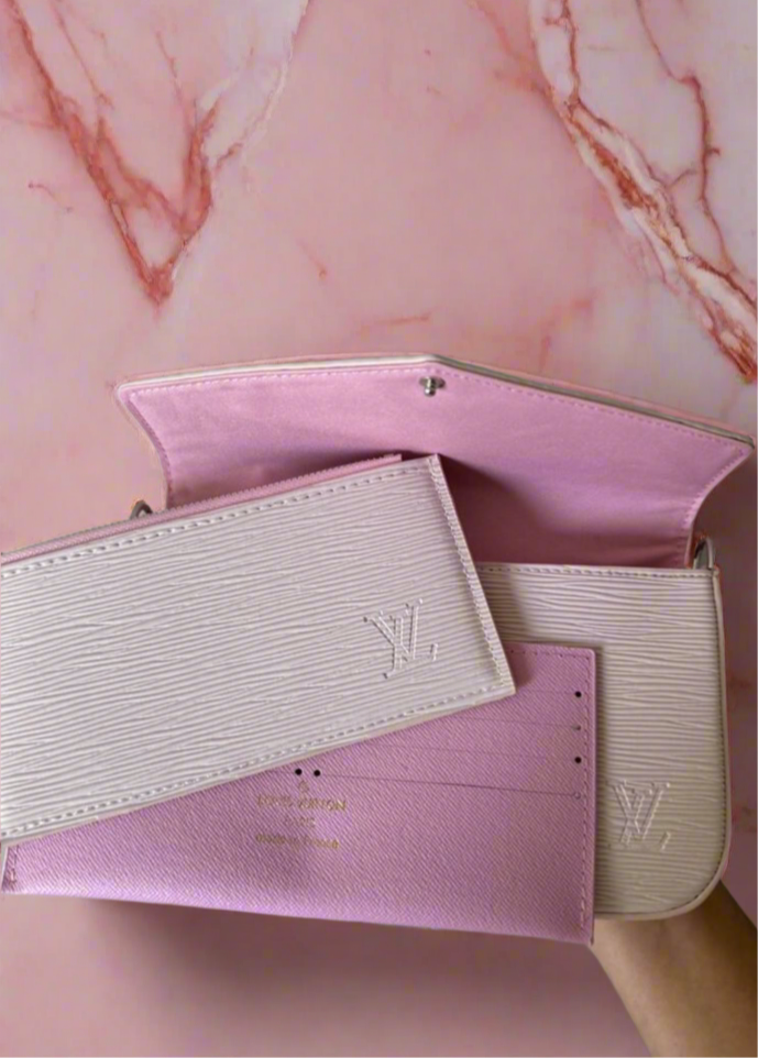 Small leather LV pouchette bag with chain and