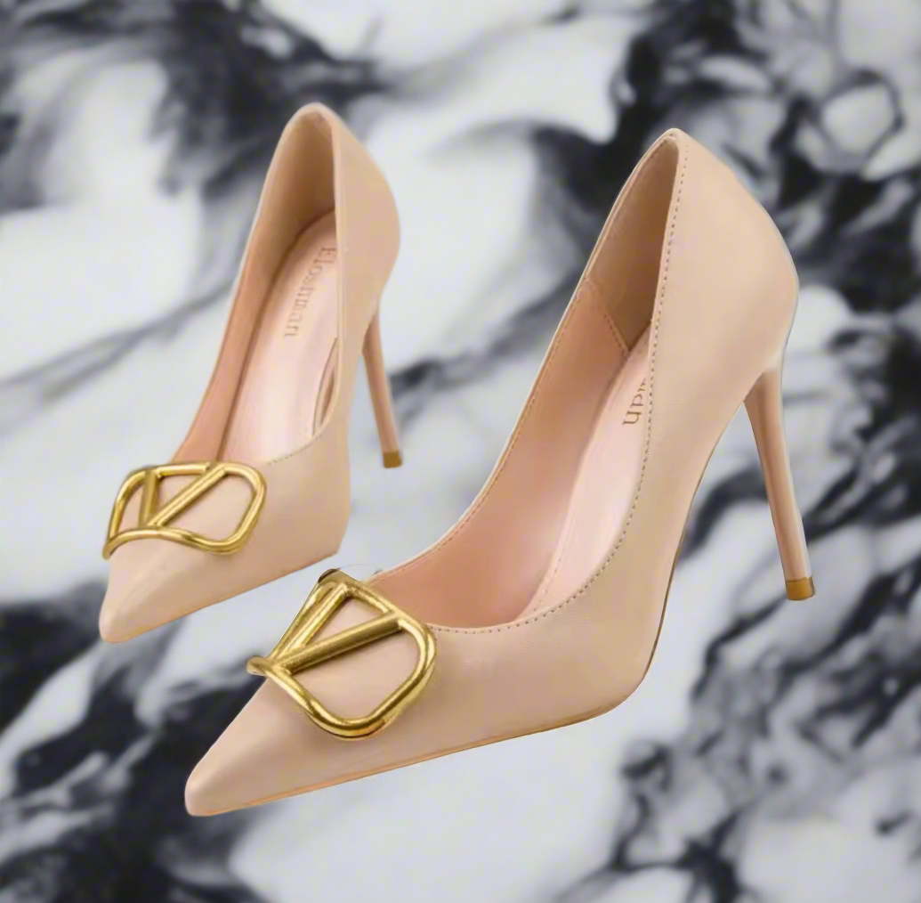 Leather logo short heeled shoes