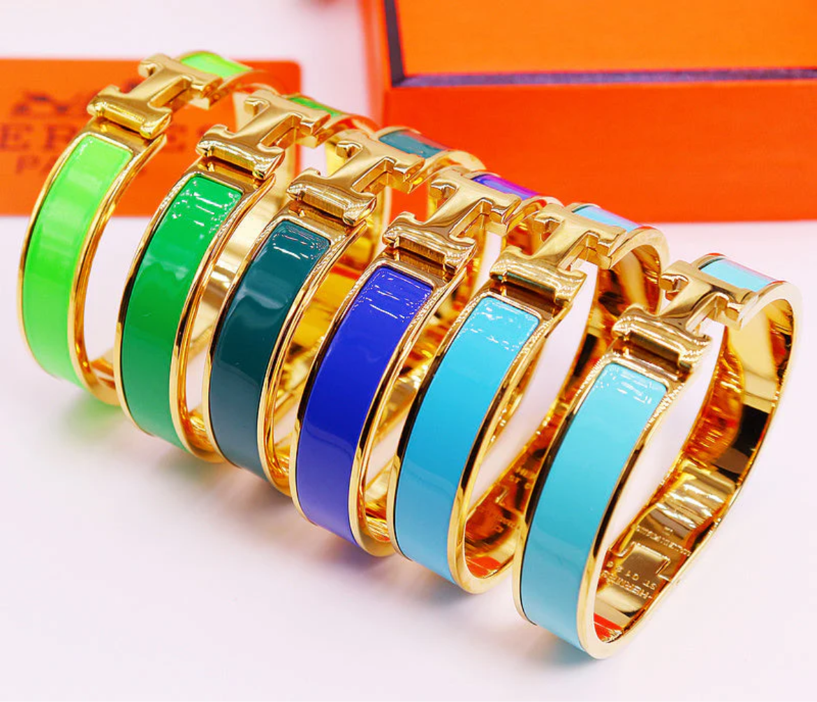 Thick band letter H bangle