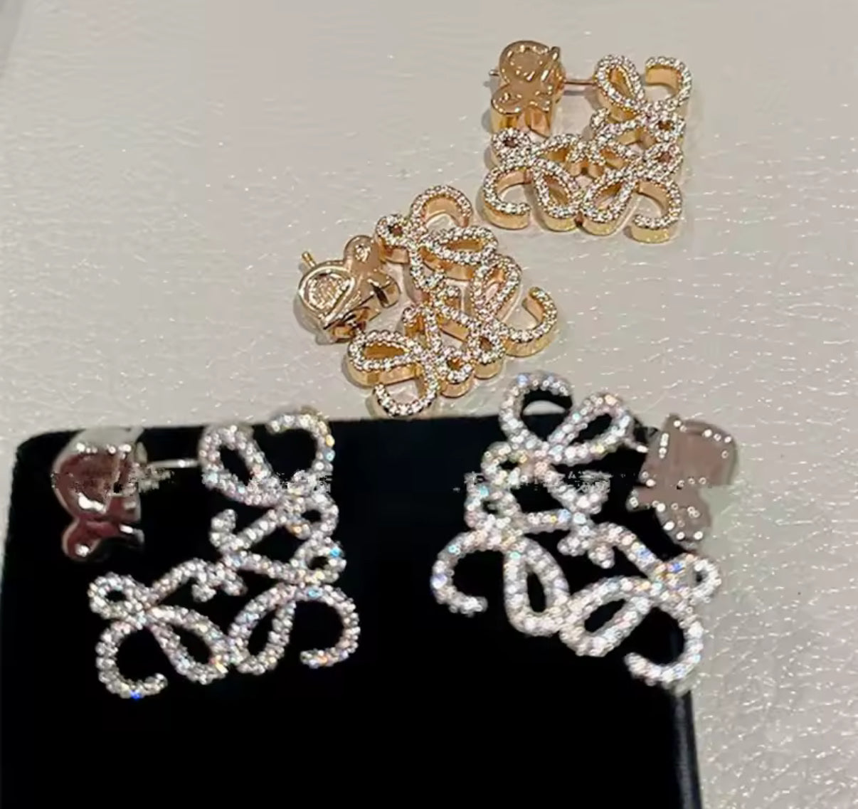 Assorted designer style earrings !!