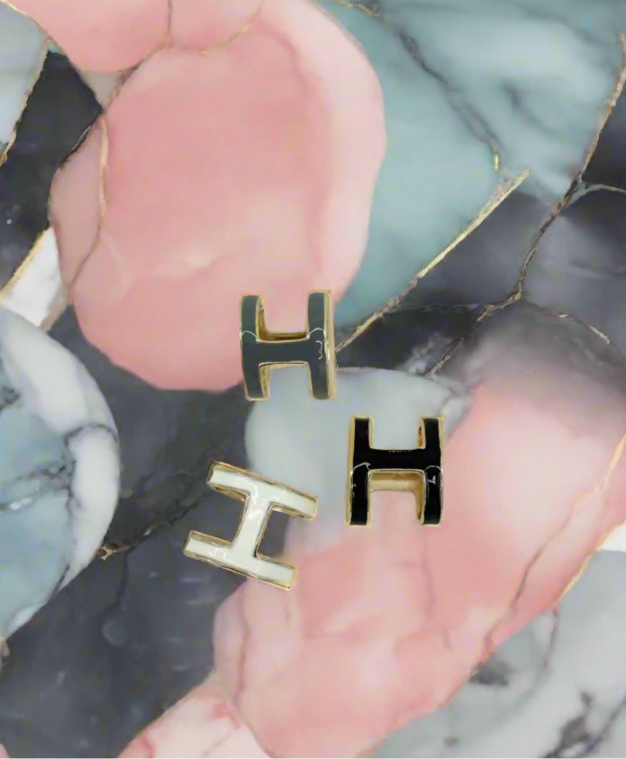 Scarf buckles