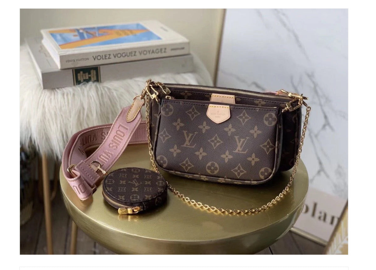 Classic monogram logo Crossbody bags