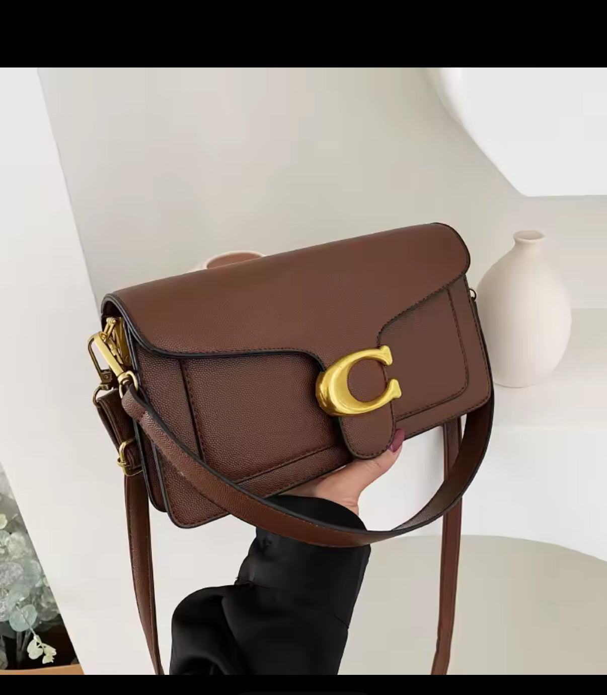 Classic leather underarm logo purse