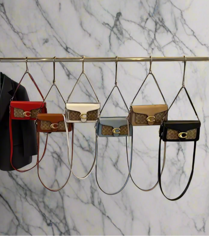 Classic leather underarm logo purse