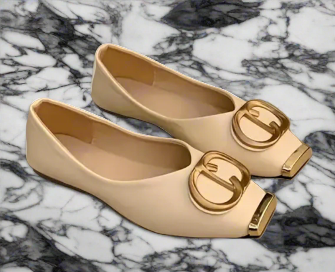 Vegan leather CD ballet flats. (NEW)