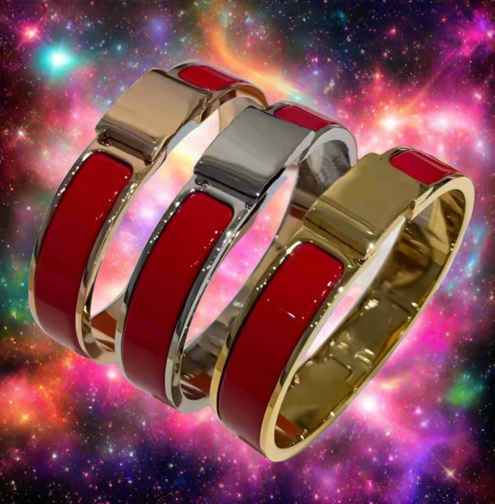 Thick band letter H bangle