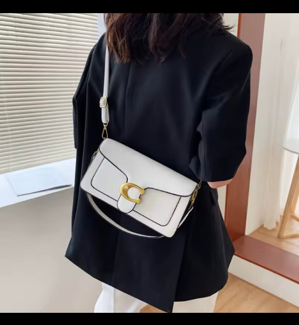 Classic leather underarm logo purse