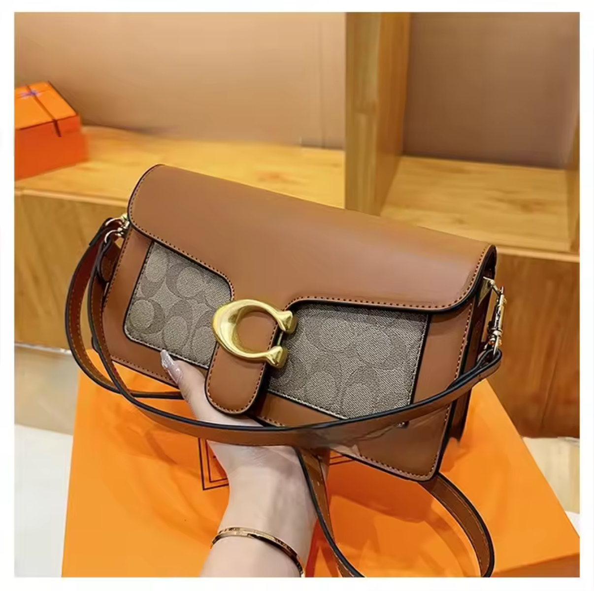 Classic leather underarm logo purse