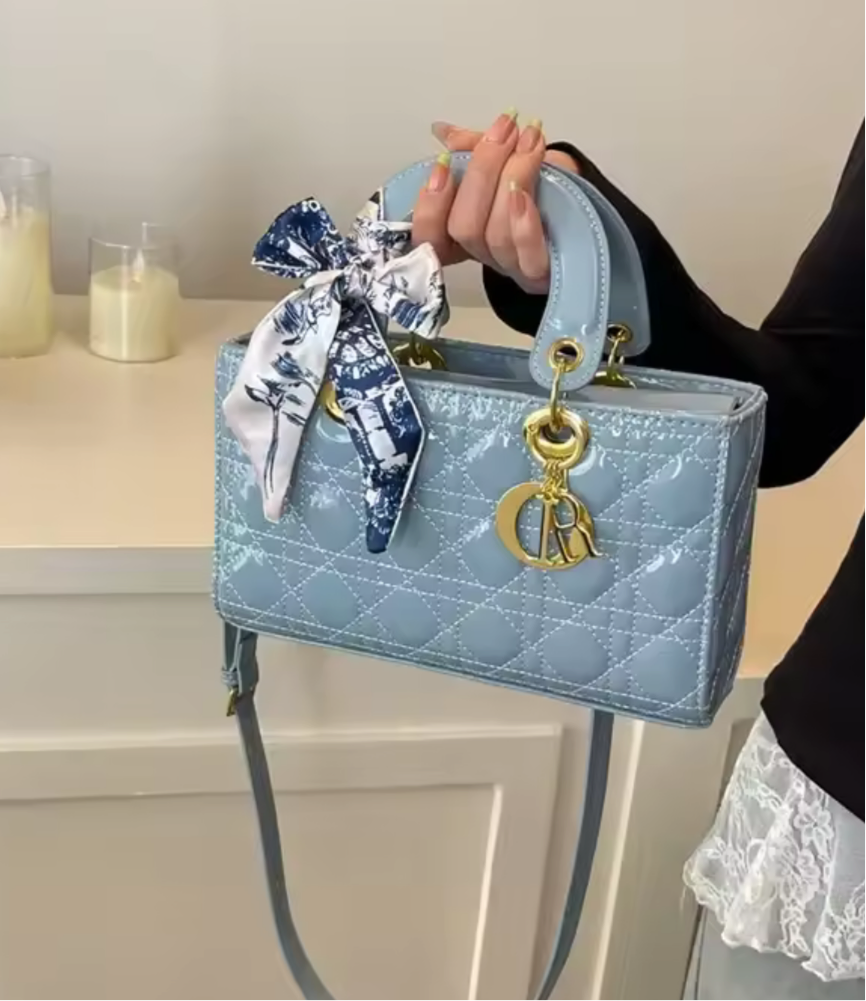 Structured rectangular tote handbags