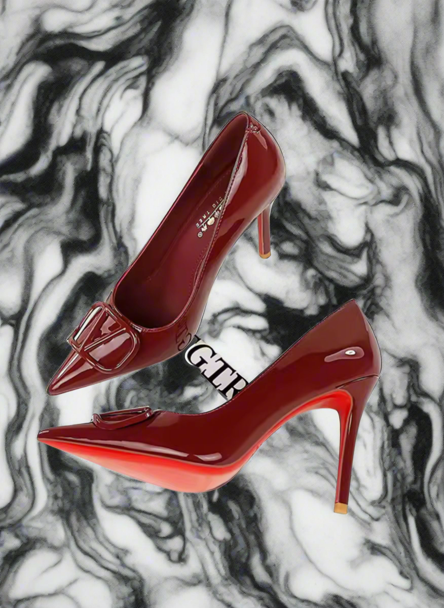 Leather, pointed toe, logo high heels