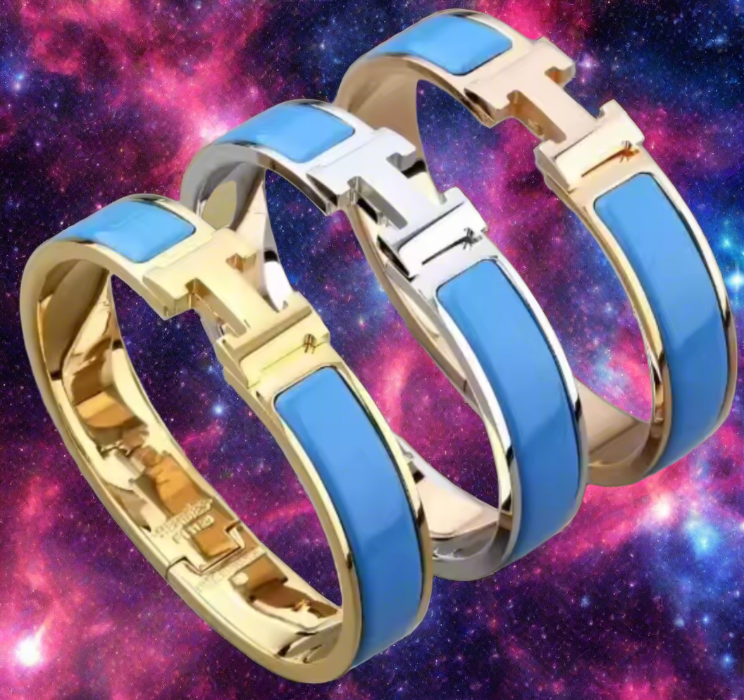 Thick band letter H bangle