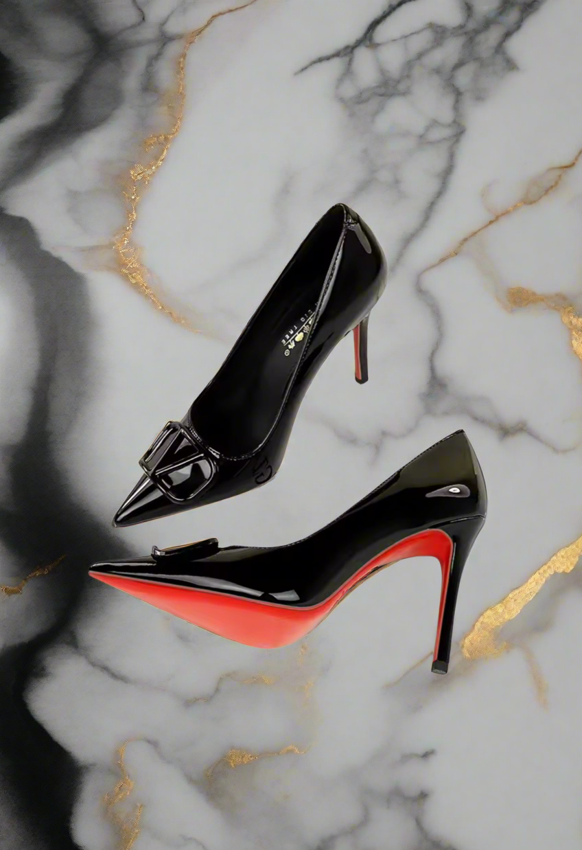 Leather, pointed toe, logo high heels