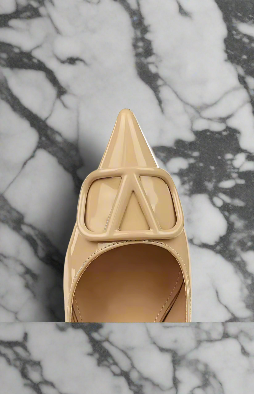 Leather logo short heeled shoes