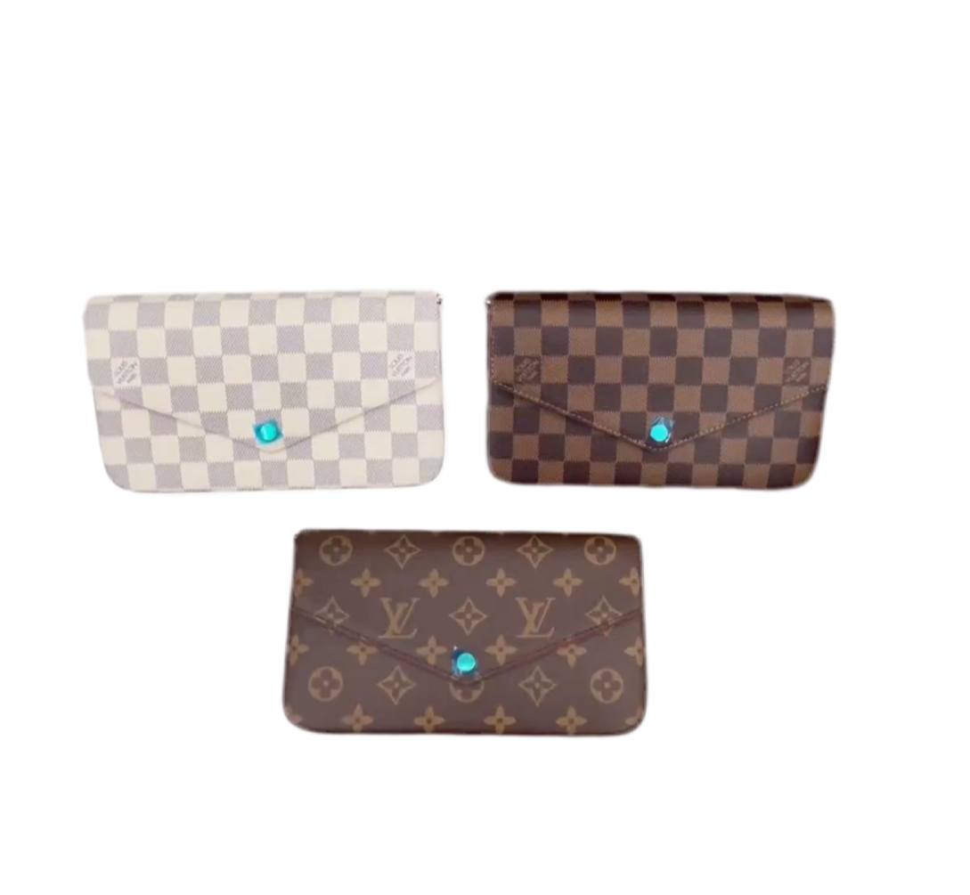 Small leather LV pouchette bag with chain and