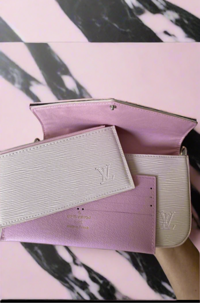 Small leather LV pouchette bag with chain and