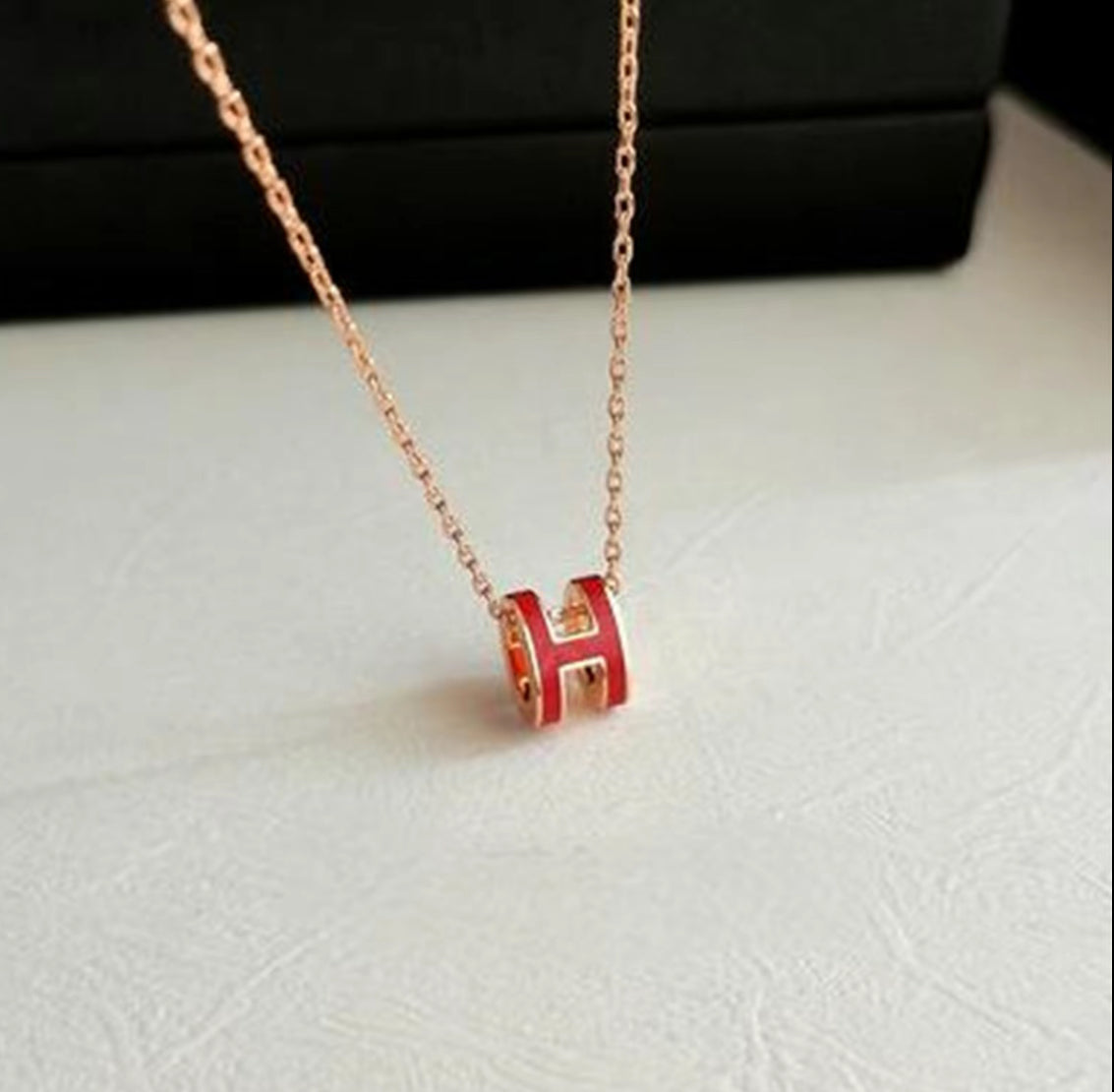 Bubble H chain necklaces