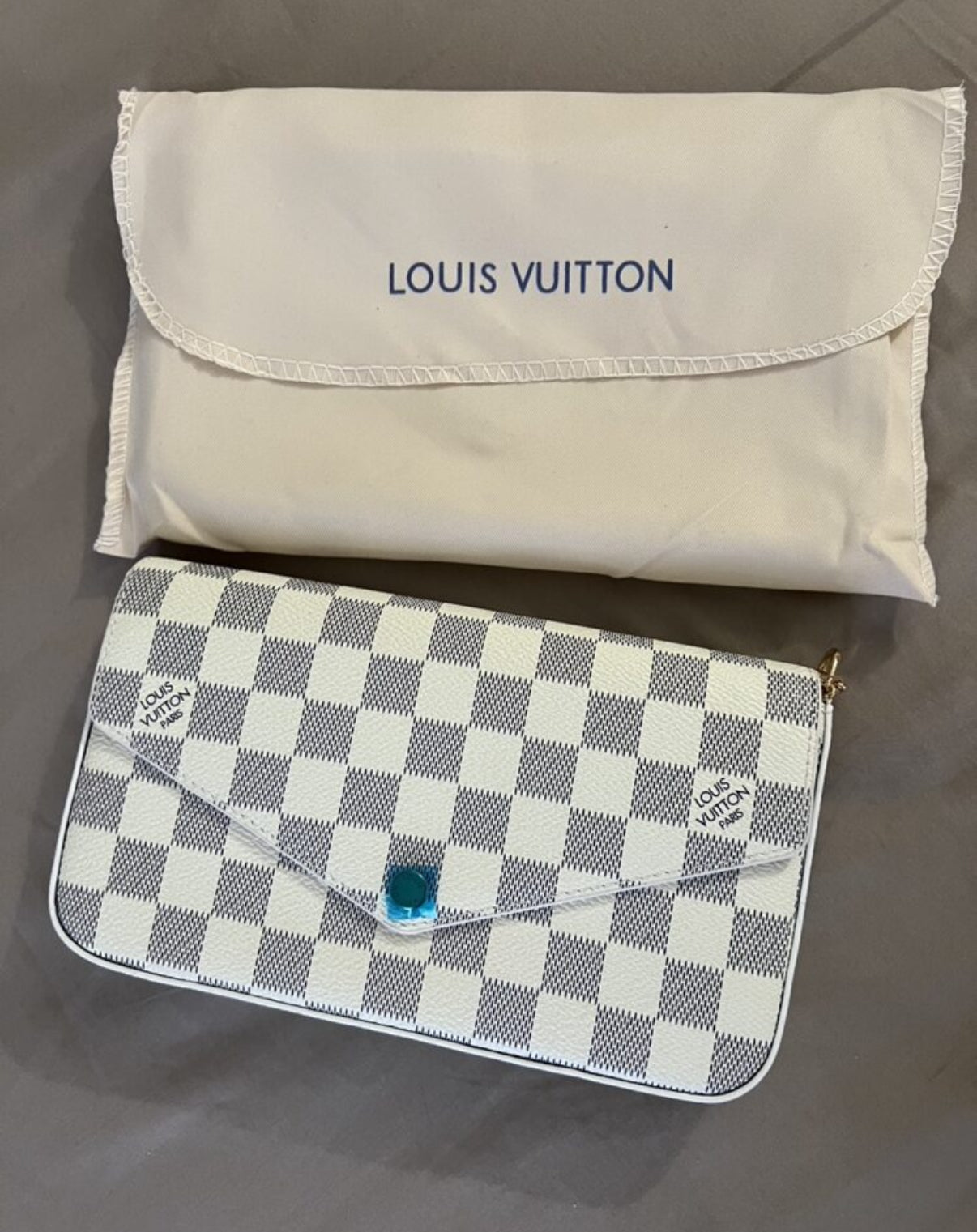 Small leather LV pouchette bag with chain and