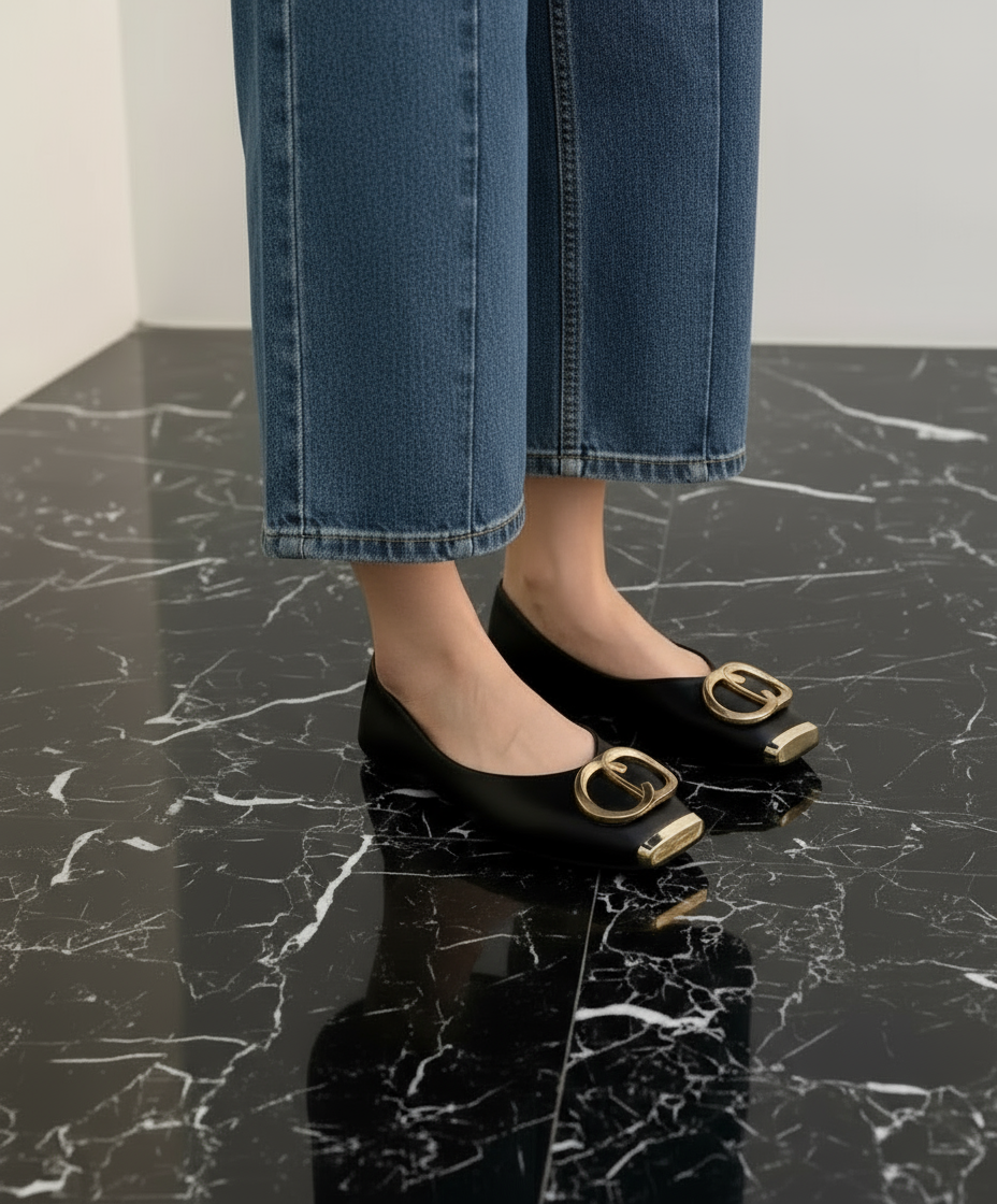 Vegan leather CD ballet flats. (NEW)