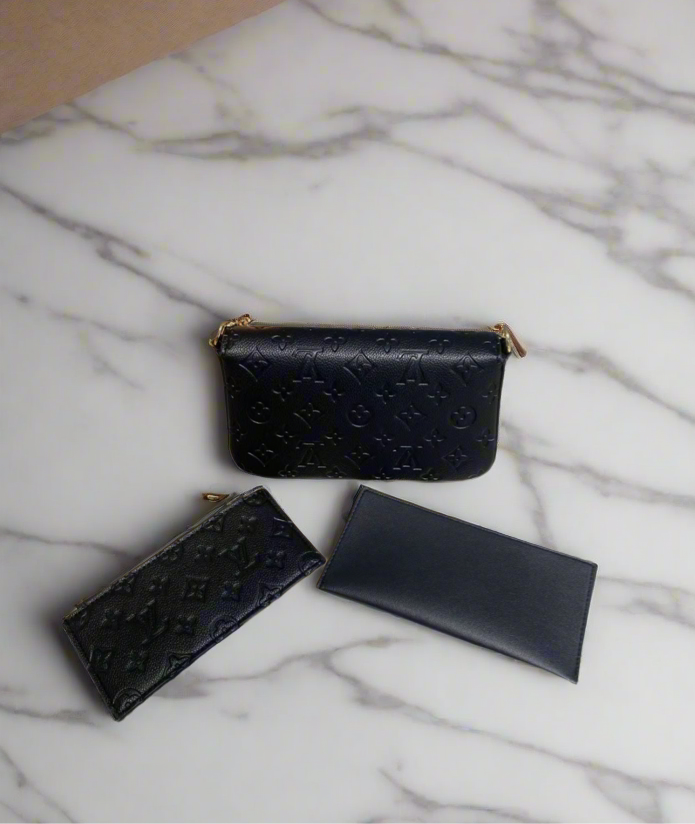 Small leather LV pouchette bag with chain and