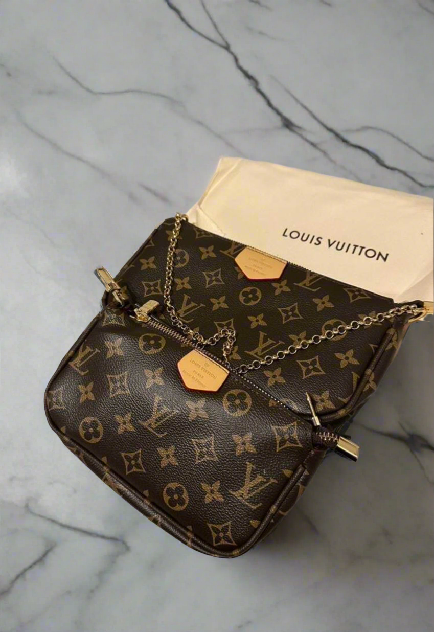 Classic monogram logo Crossbody bags