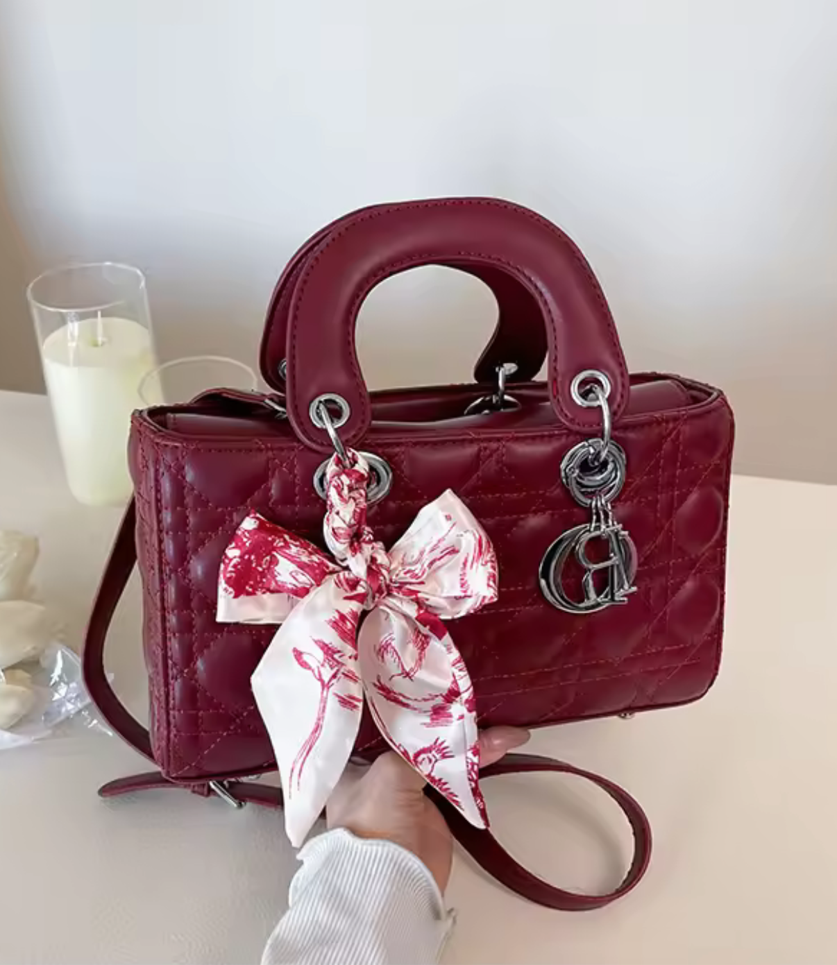 Structured rectangular tote handbags