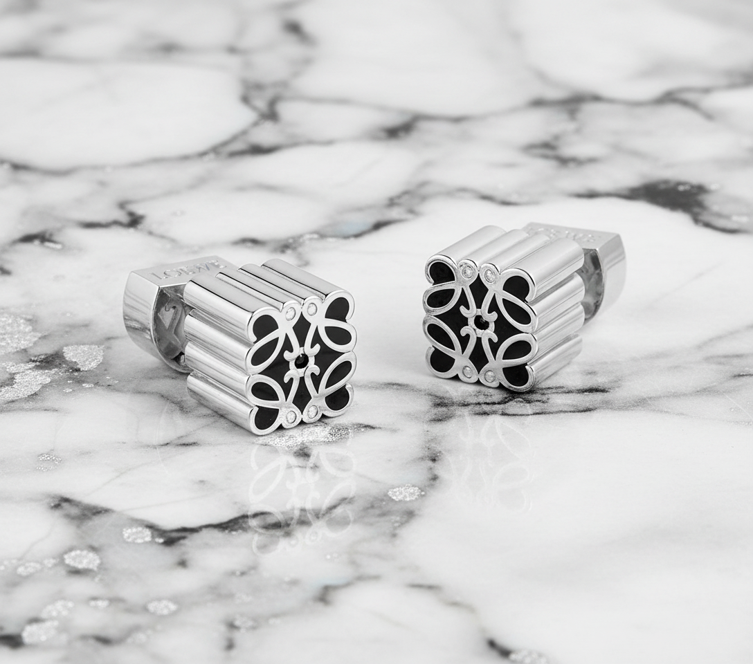 Assorted designer style earrings !!