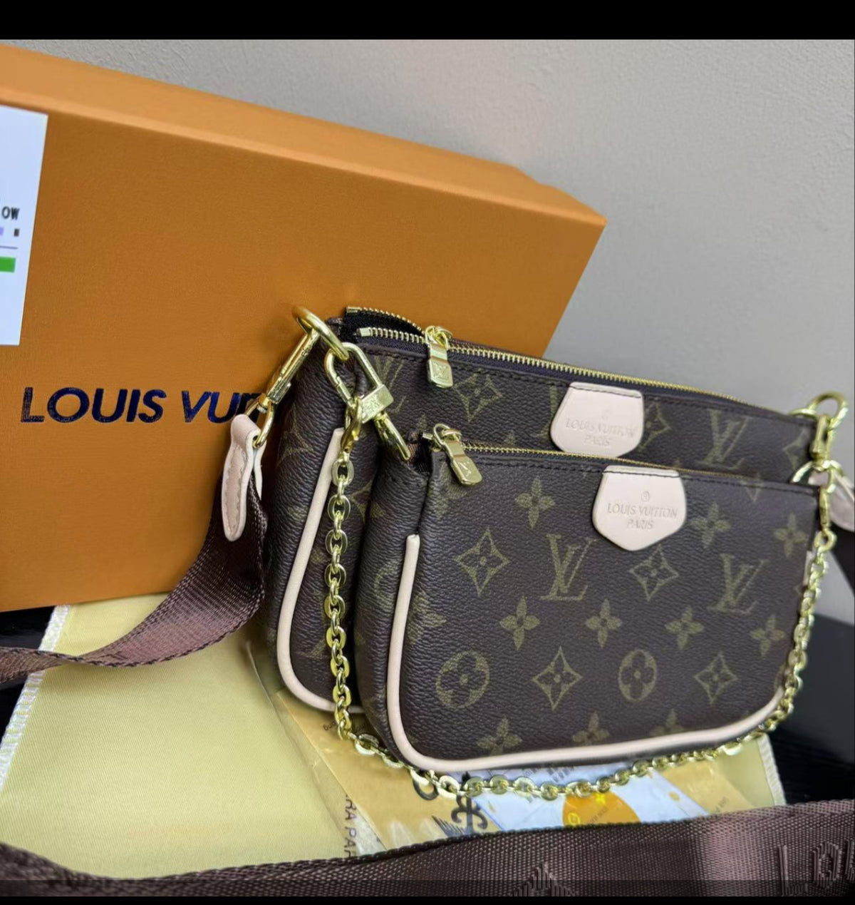 Classic monogram logo Crossbody bags