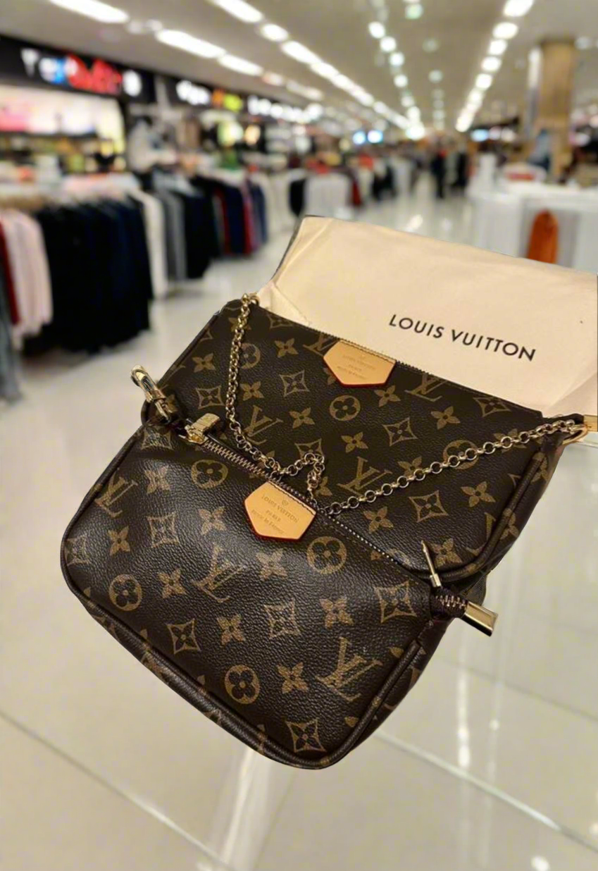 Classic monogram logo Crossbody bags