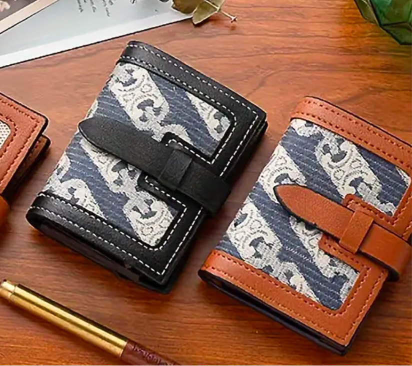 Various short wallets & small leather goods
